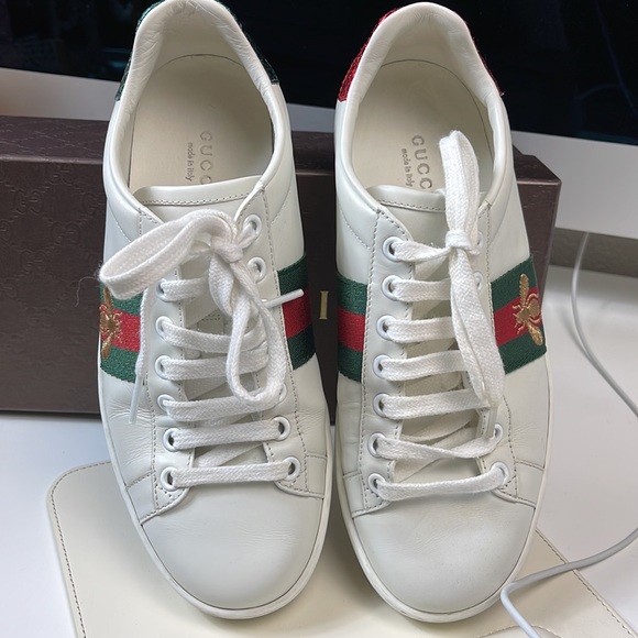 ‼️‼️‼️SOLD‼️‼️‼️Gucci Ace Sneaker with embroidered bee size 36 women sneaker - Picture 10 of 11